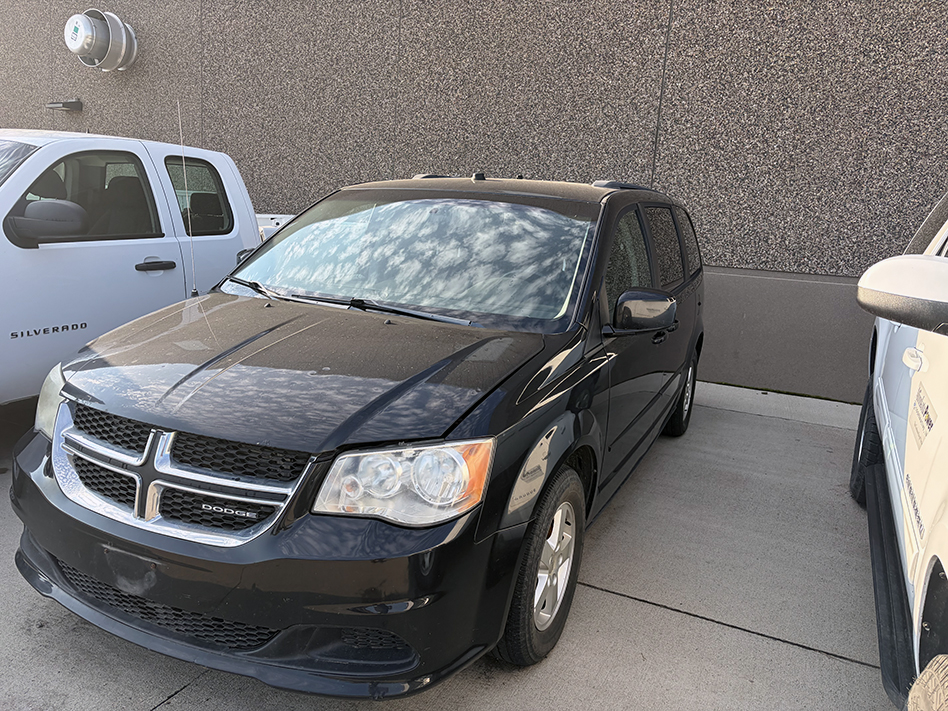 DODGE CARAVAN SXT CREW