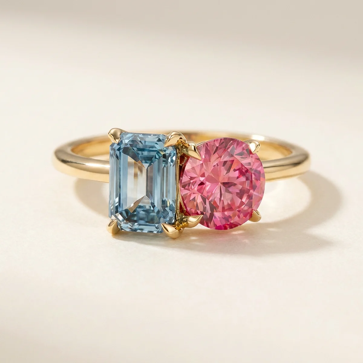 A 1.5ct pink round diamond on a yellow gold ring, custom-designed by Eterneva to honor the remarkable Maria.