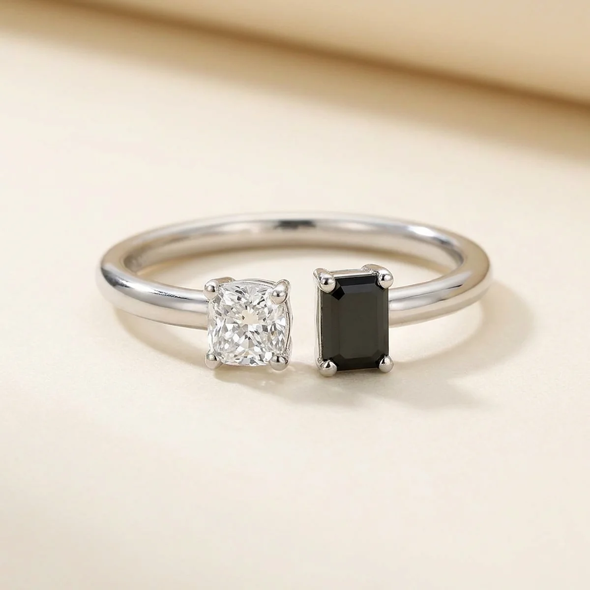 A .4ct black emerald diamond on a platinum ring, custom-designed by Eterneva to honor the remarkable Callie.