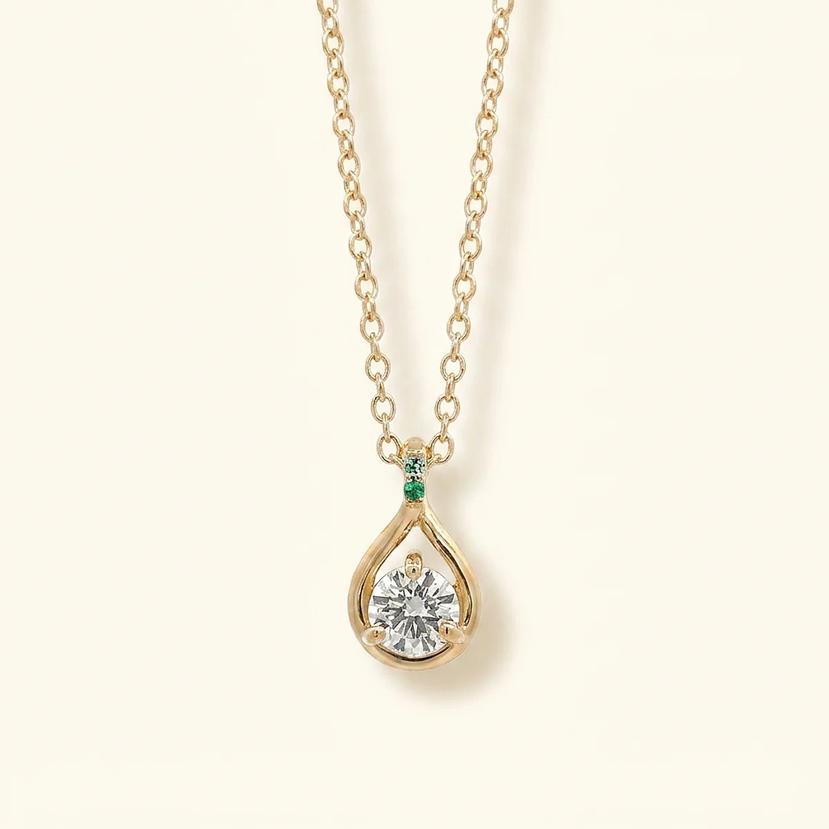 A .25ct colorless round diamond on a yellow gold pendant, custom-designed by Eterneva to honor the remarkable Roberta.