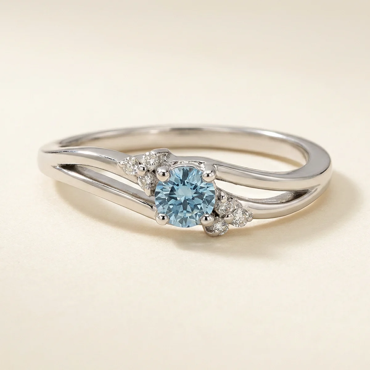 A .25ct blue round diamond on a platinum ring, custom-designed by Eterneva to honor the remarkable Qiao.