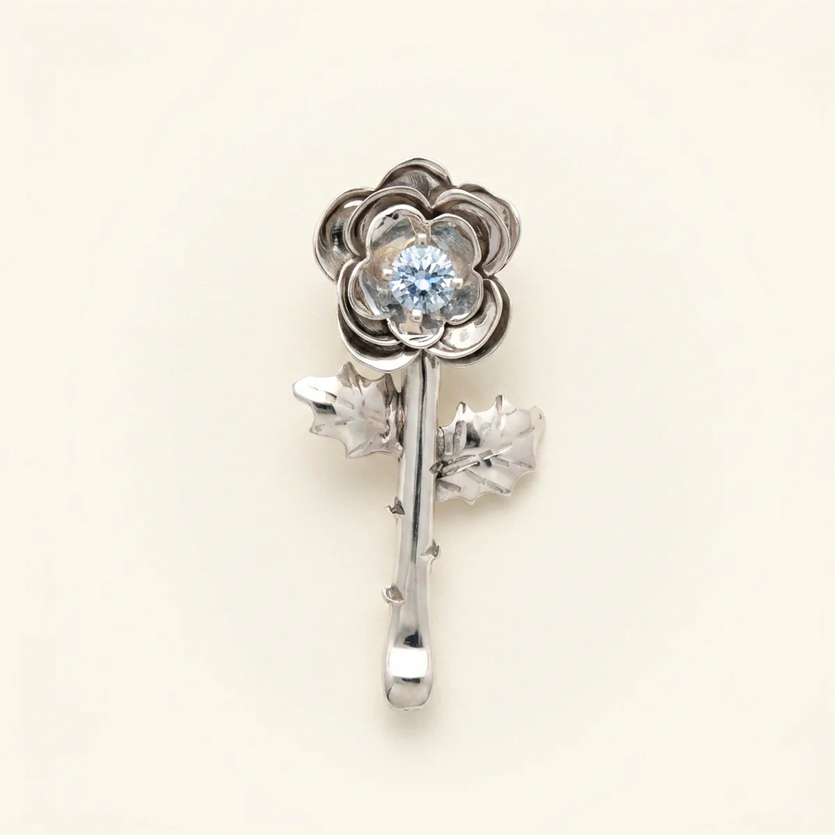 A .5ct blue round diamond on a silver pendant, custom-designed by Eterneva to honor the remarkable Lamoyn.