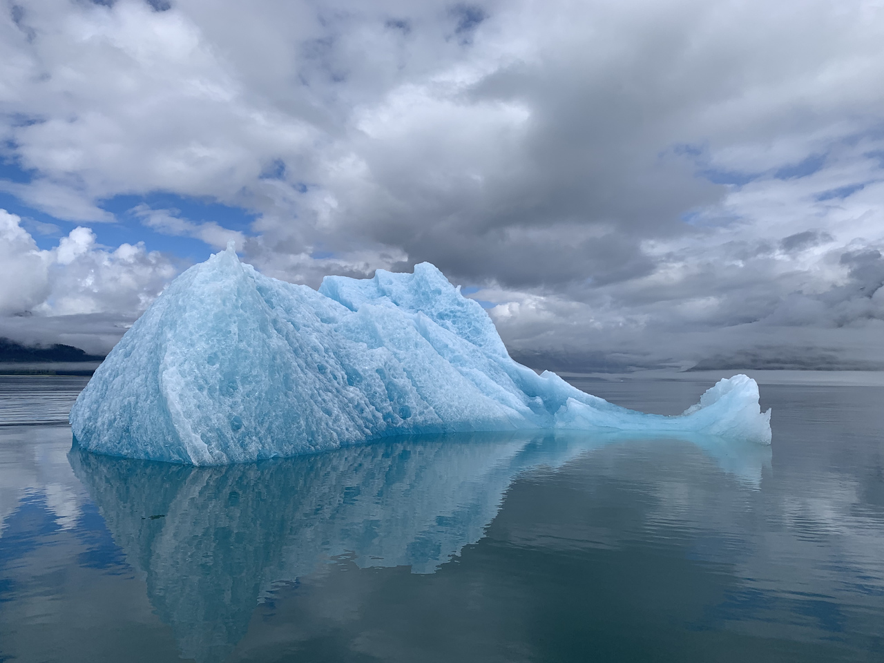 Explore Alaska&rsquo;s Glaciers and Icebergs Up Close