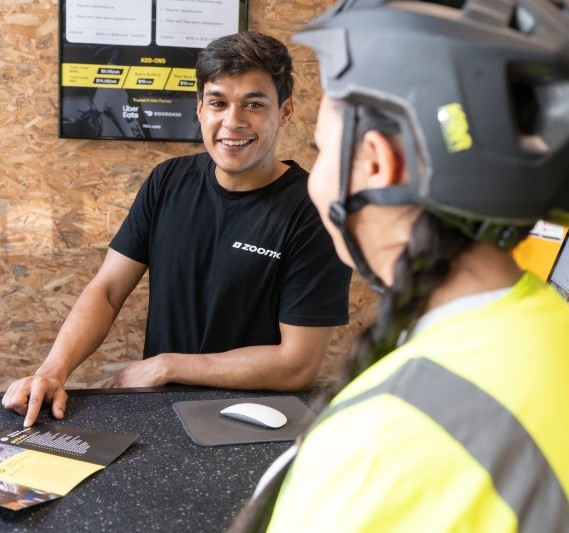 customer support by Zoomo