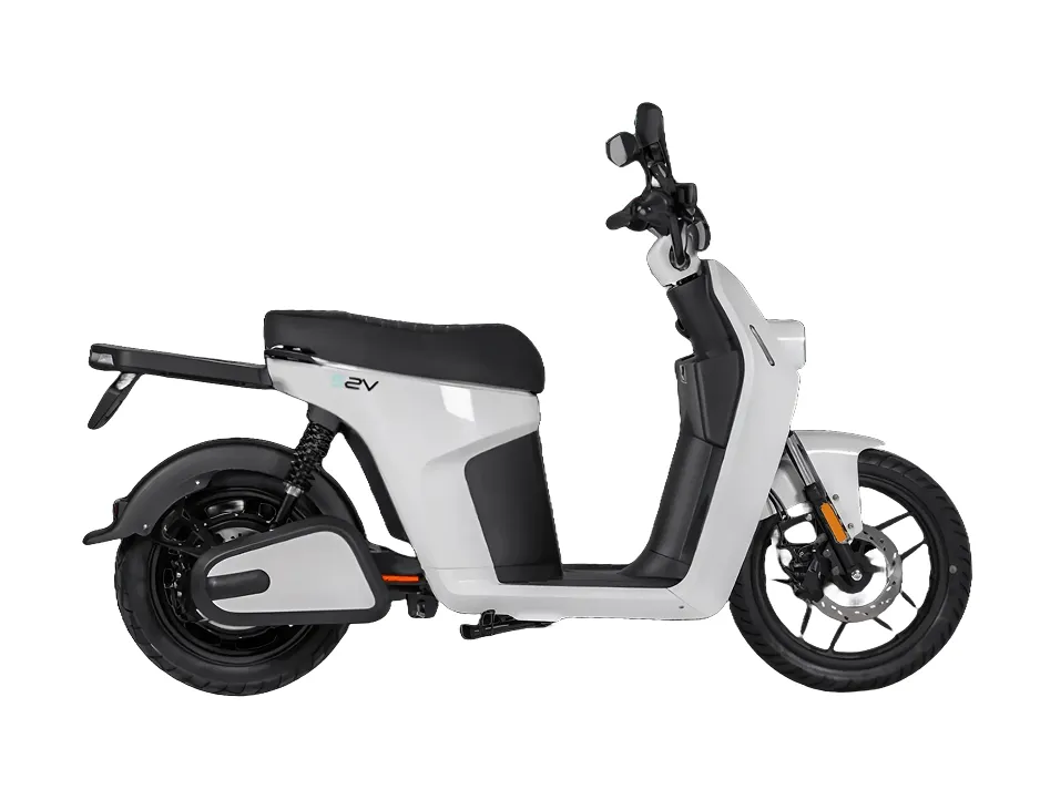 Uber Eats Rider on a Zoomo E-Bike