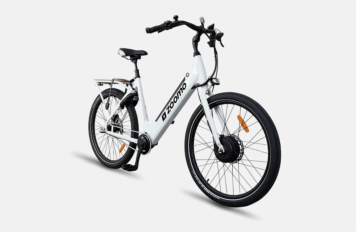 Uber Eats Rider on a Zoomo E-Bike