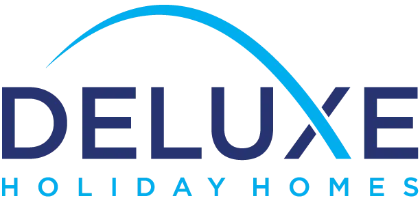 Deluxe Holiday Homes logo