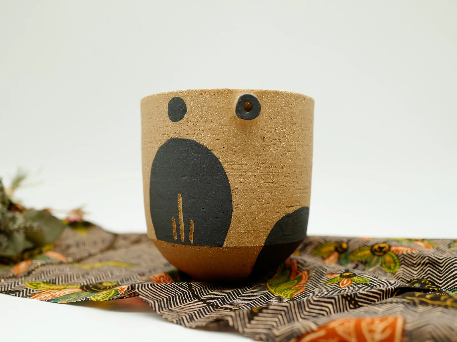 Pot de fleur ansé II