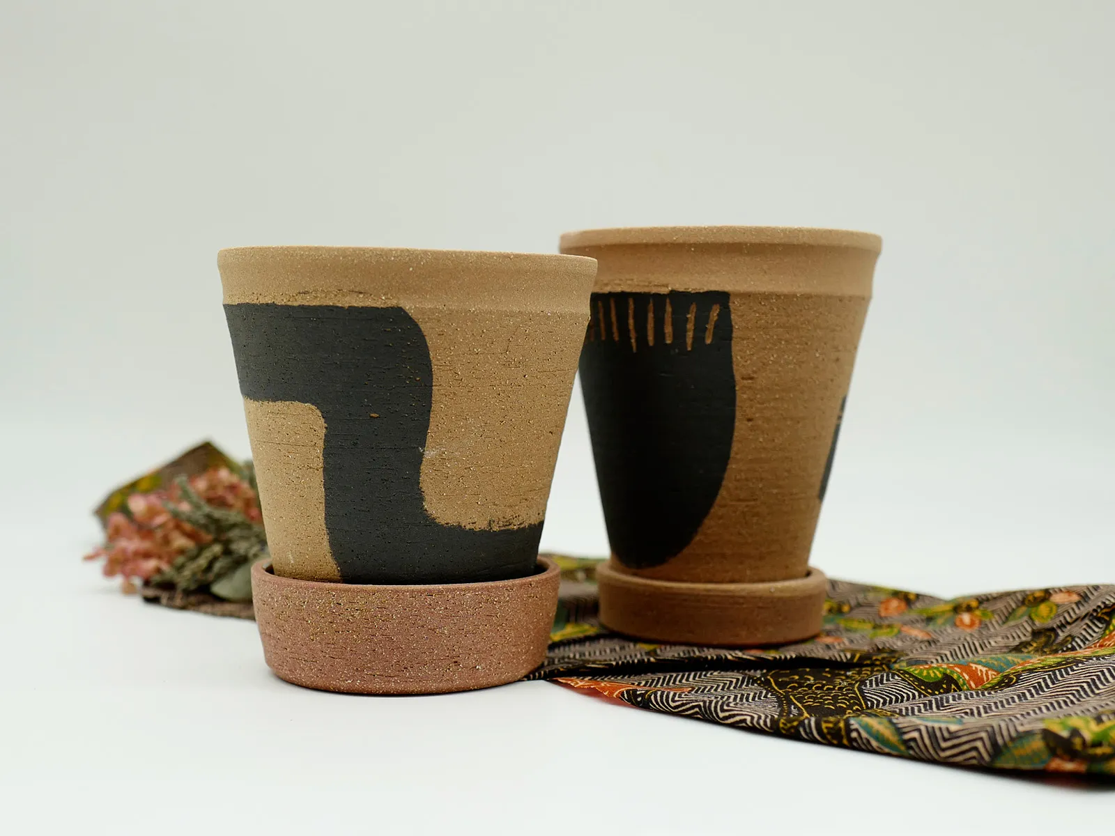 Pots de fleur & soucoupe I