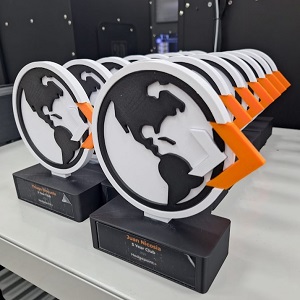 Trofeos corporativos impresos en 3D para eventos