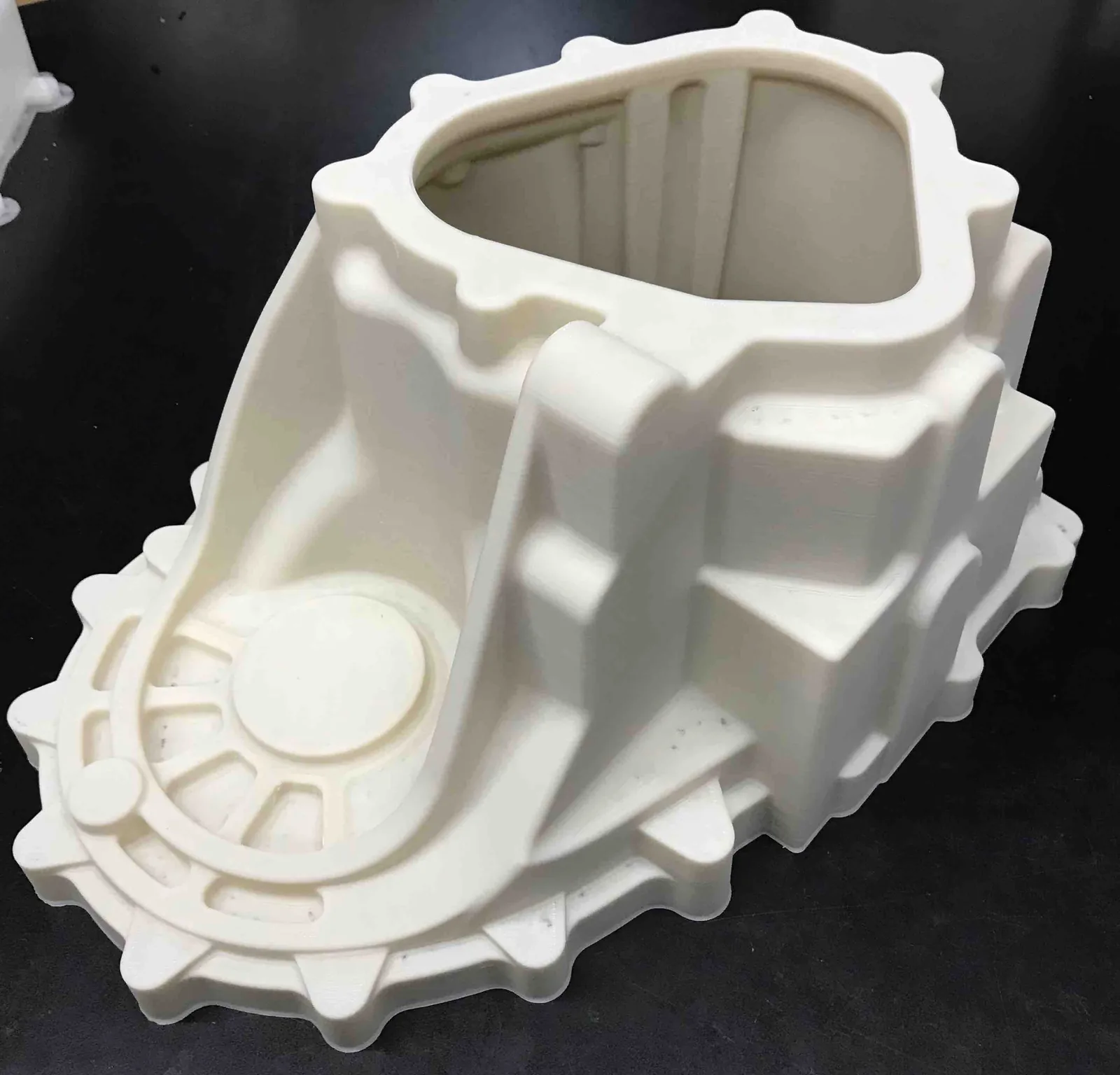 Prototipo de carcasa industrial de motor impreso en 3D en São Paulo