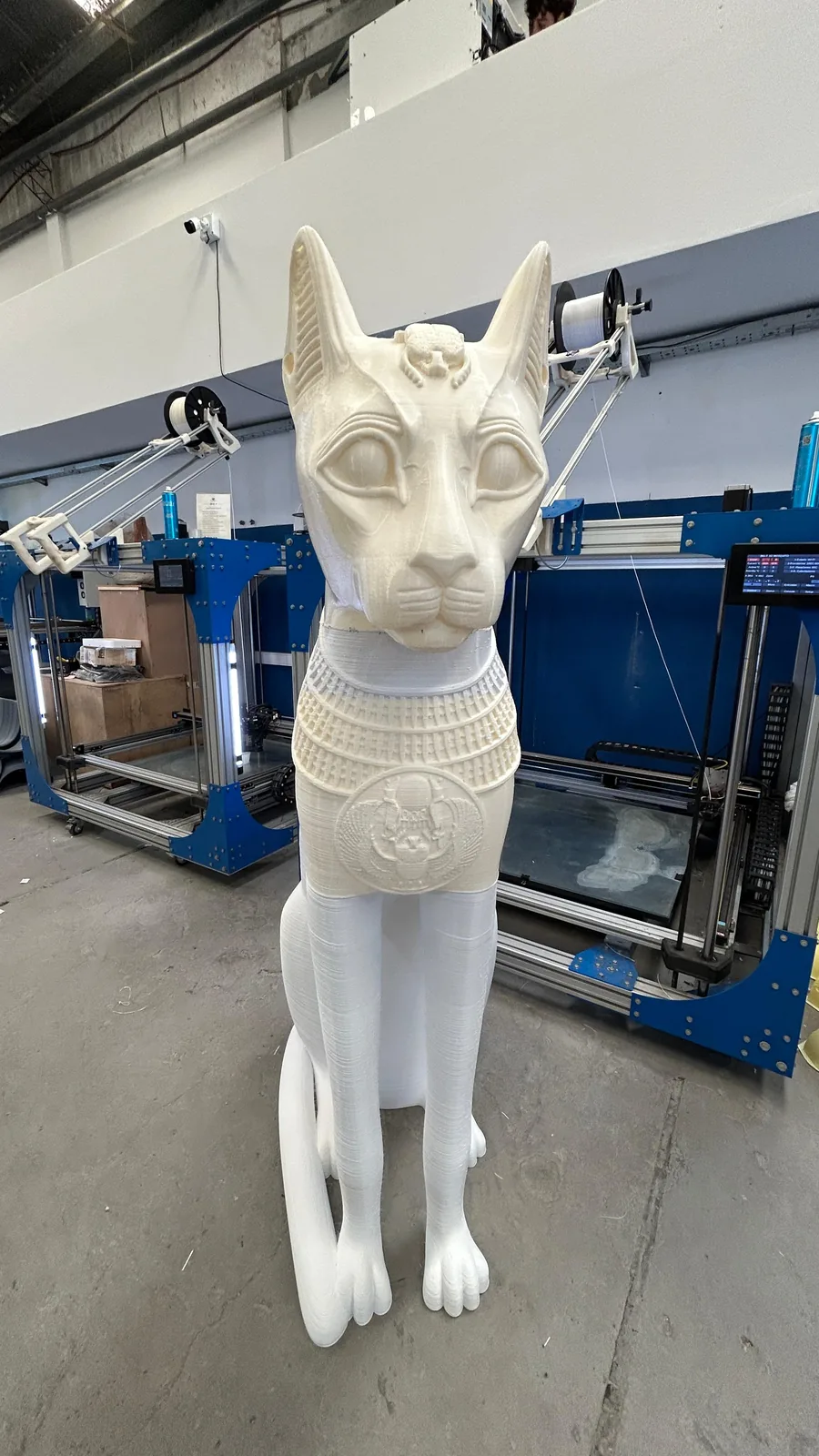 Escultura de gato egipcio de gran formato impresa en 3D en Buenos Aires