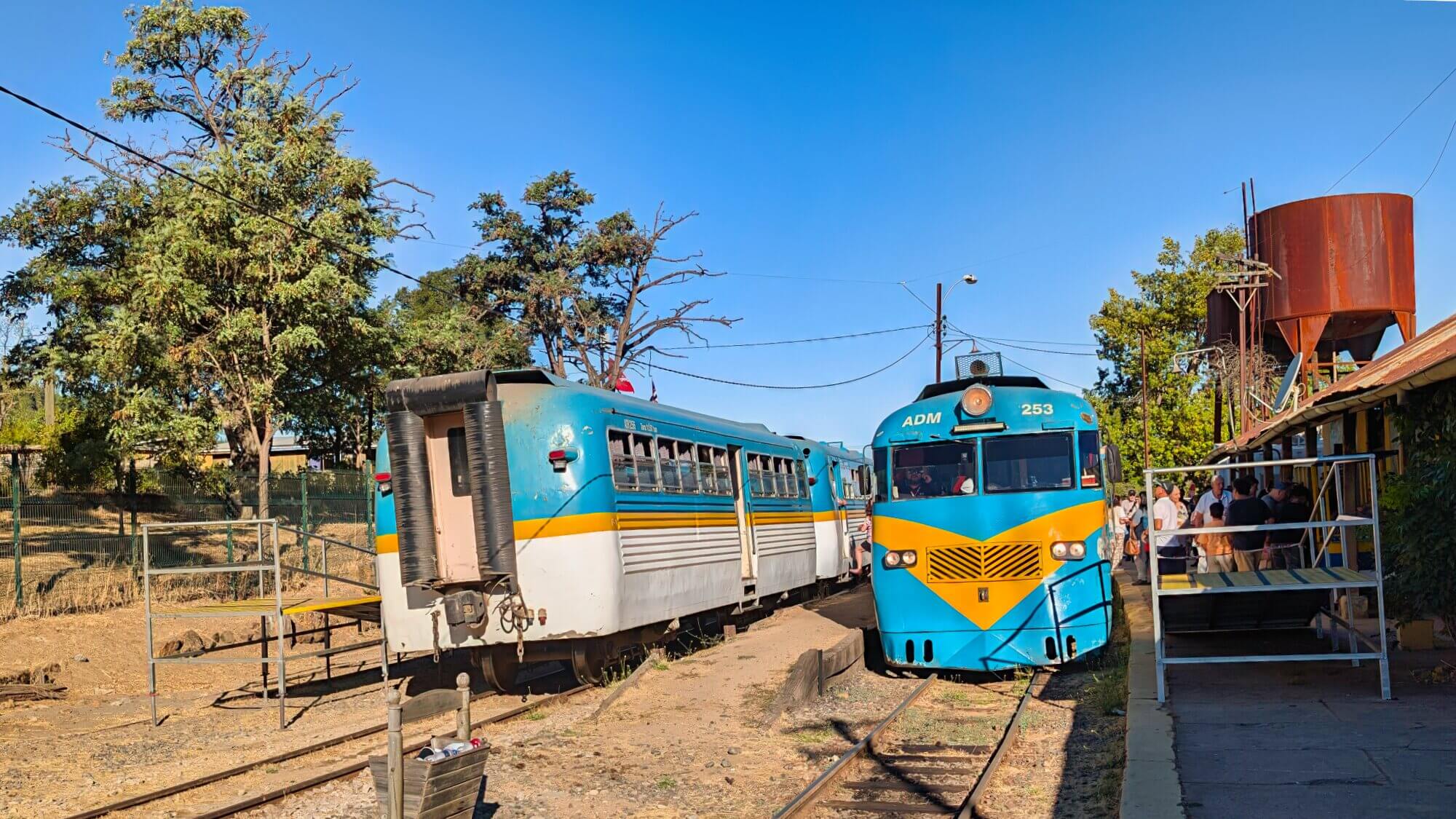 Historic railcars on Chile’s Talca–Constitución railway
