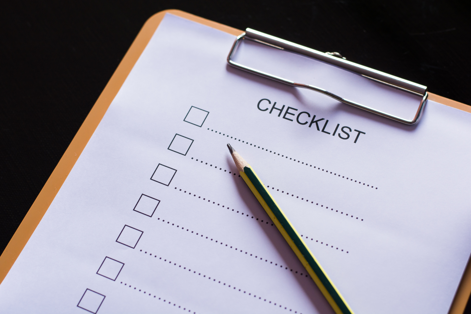 Simplified Restaurant Training Checklist for New FOH Employees + Free Download!