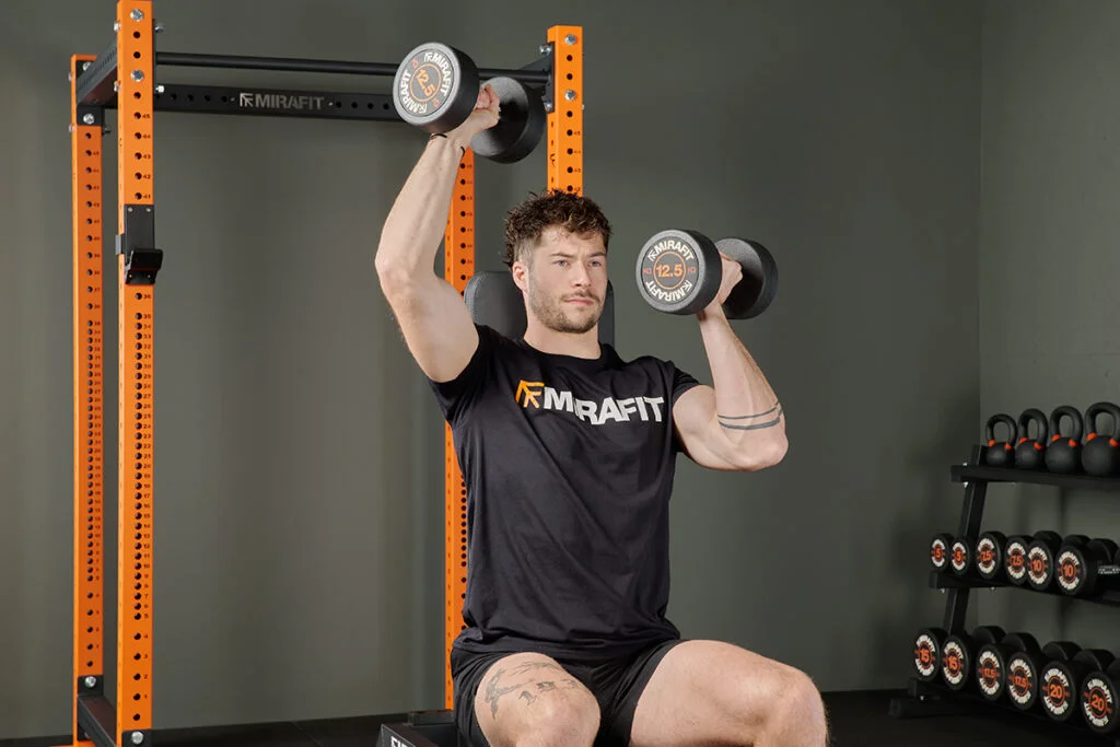 เล่นไหล่ด้วยท่า Arnold Press