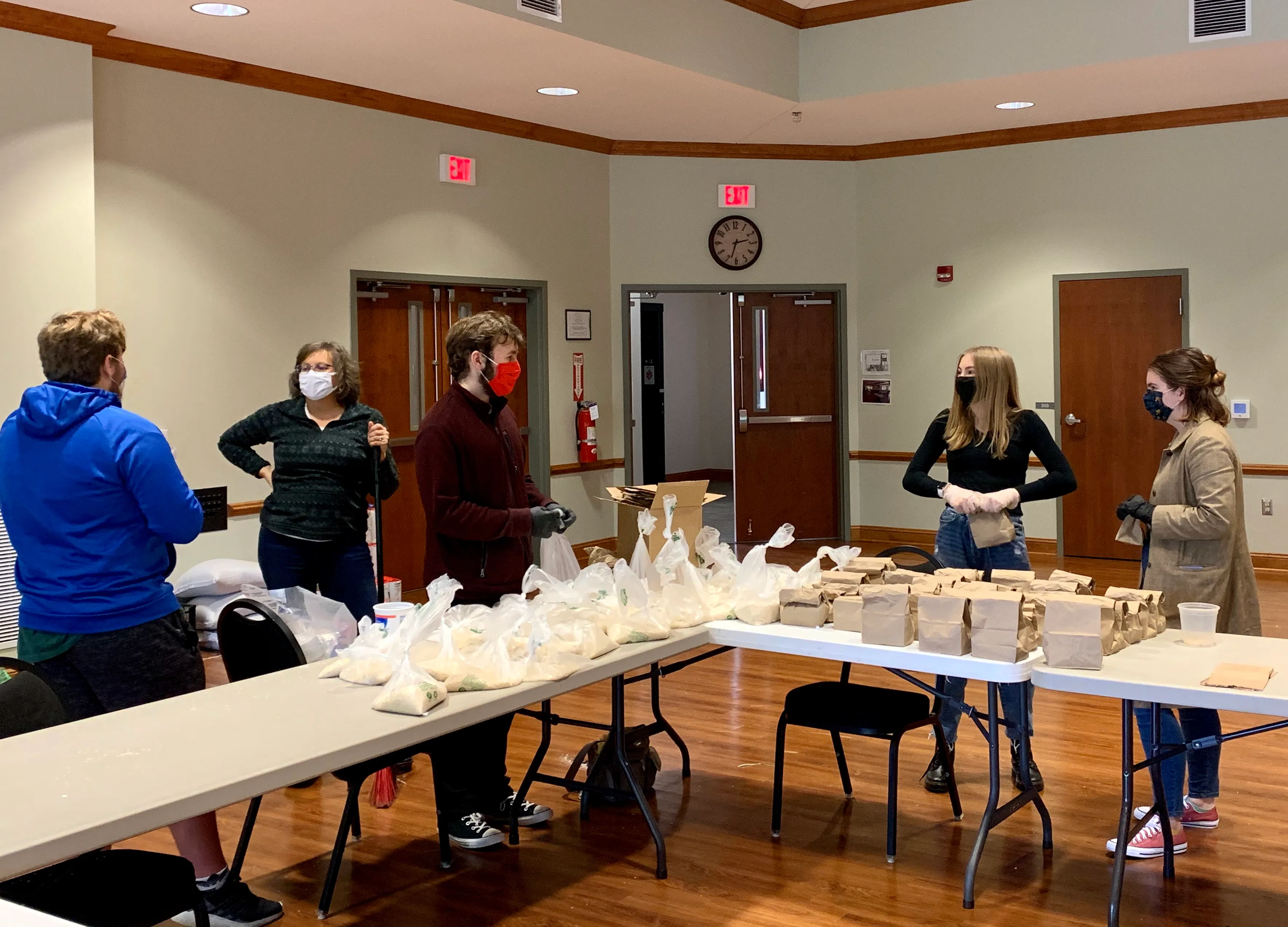 People of Grace Lutheran Church is preparing food