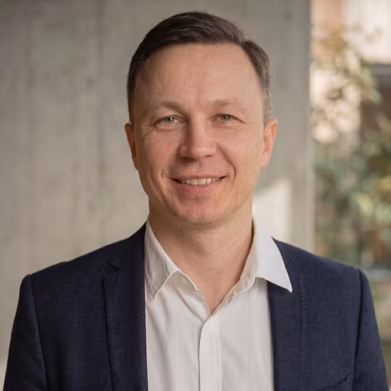 Oleksandr T.