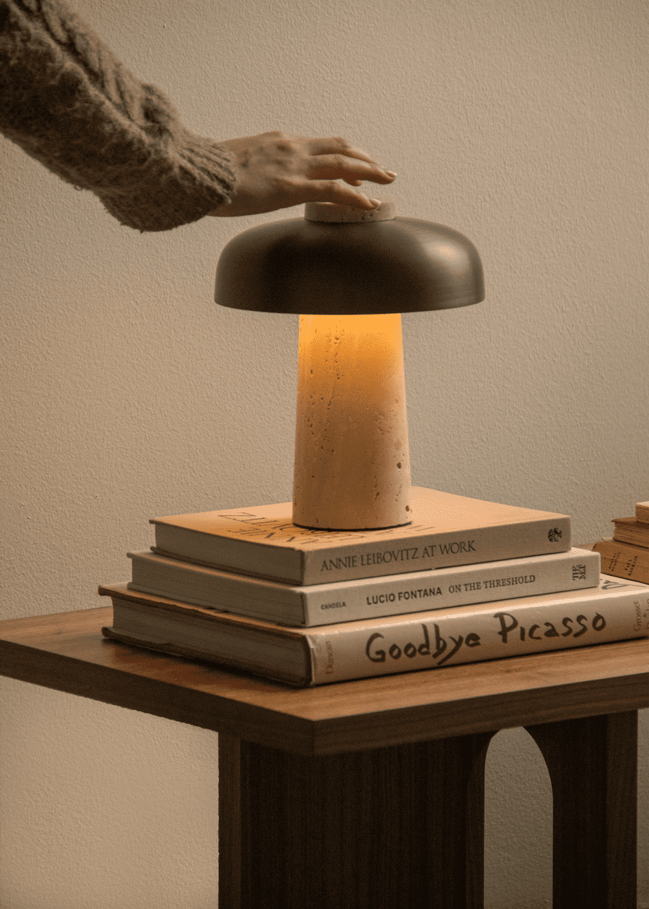 Reverse Table Lamp, Portable