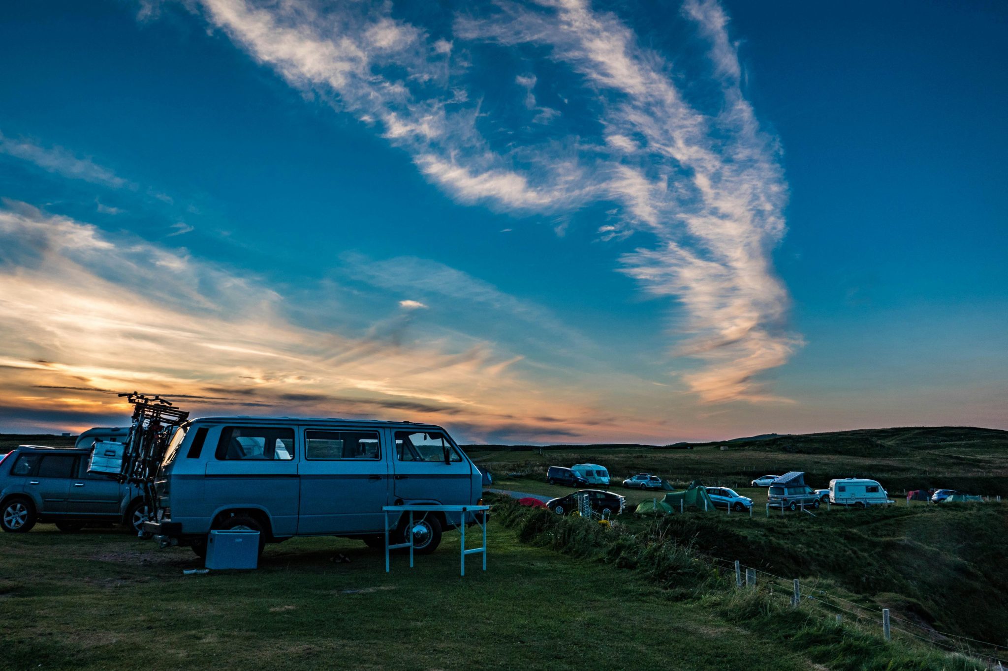 Campers in de duinen