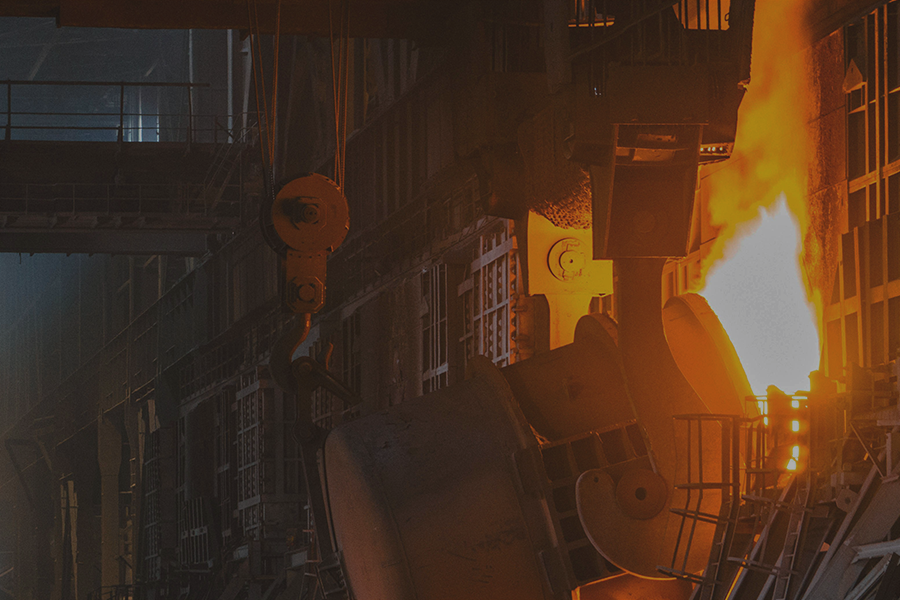 Reducing production stoppages and increasing job confidence for steel giant ArcelorMittal through hands-on virtual safety training built with StellarX.