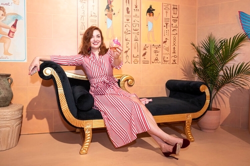 rose mansion-pop-up-design-cleopatra