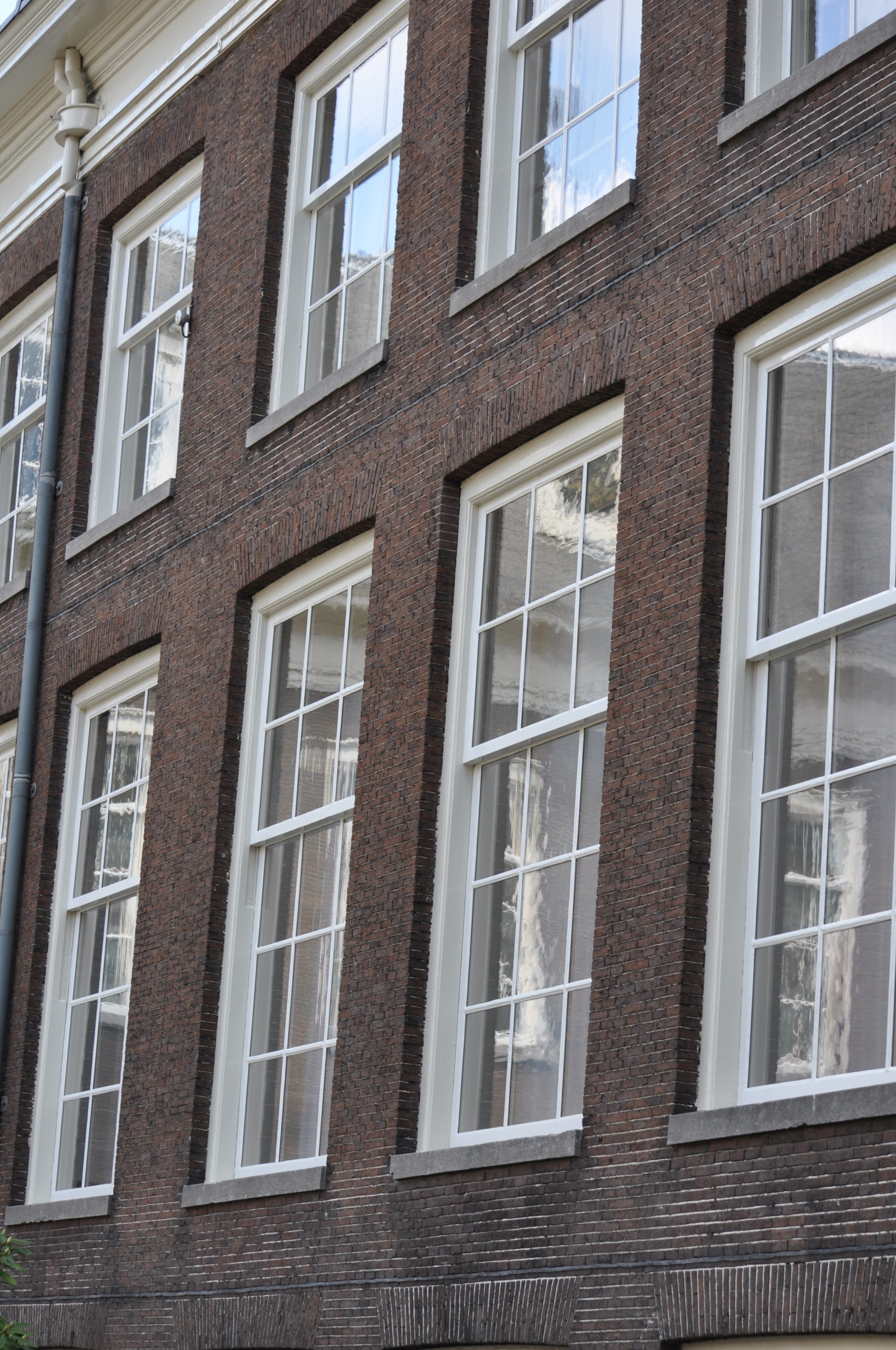 New insulation glass monumental building 2