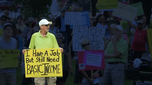 Does Basic Income Discourage Work?