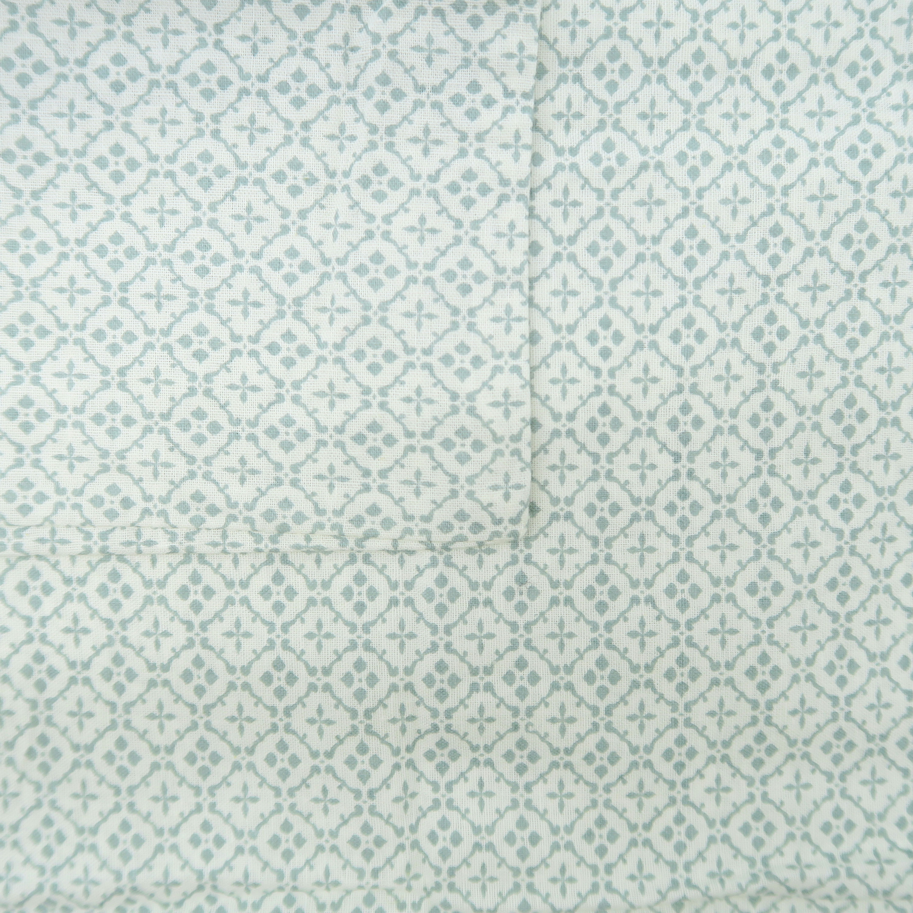 taie d'oreille à noeuds motif vert 