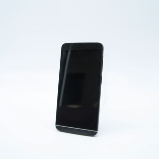 gsm noir avec ligne argentée
