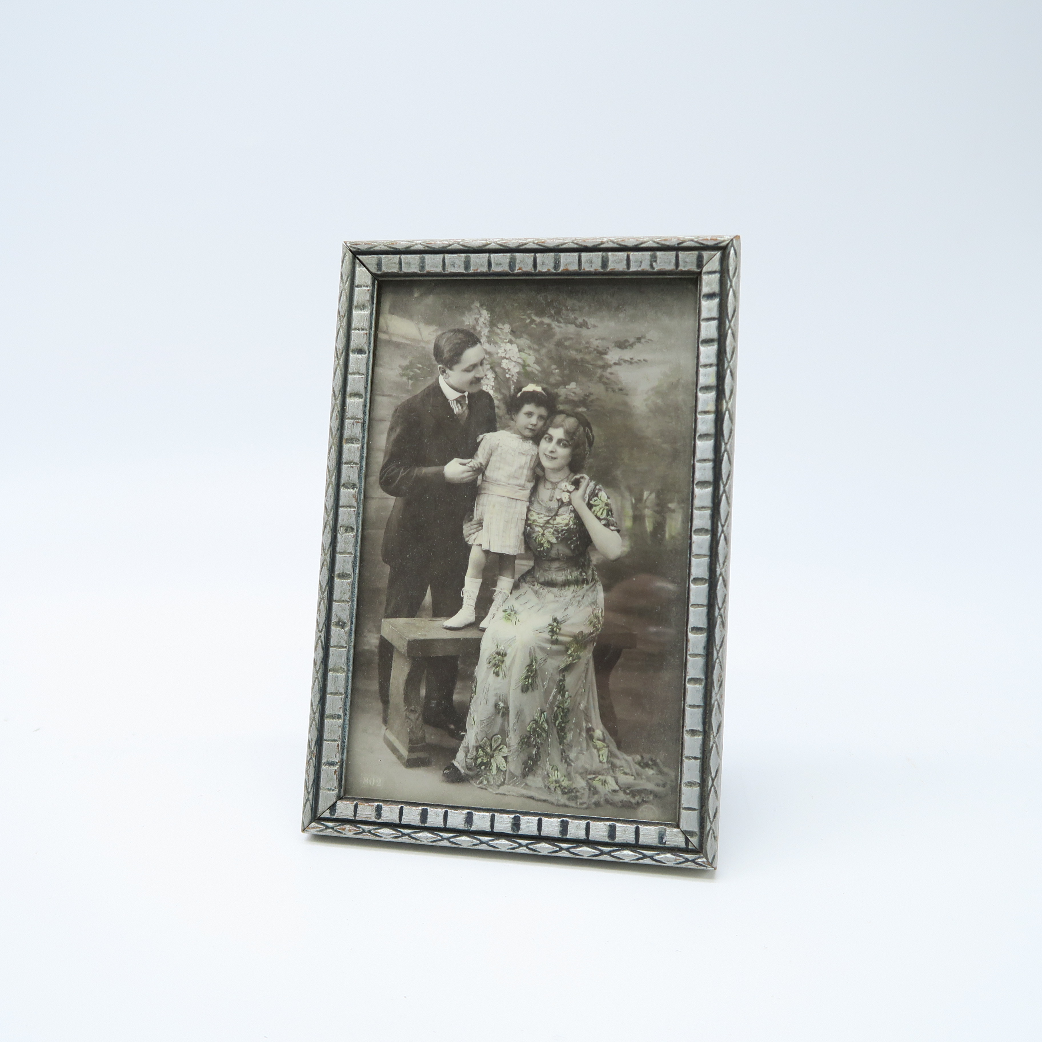 cadre à poser argenté et photo de famille d'époque 