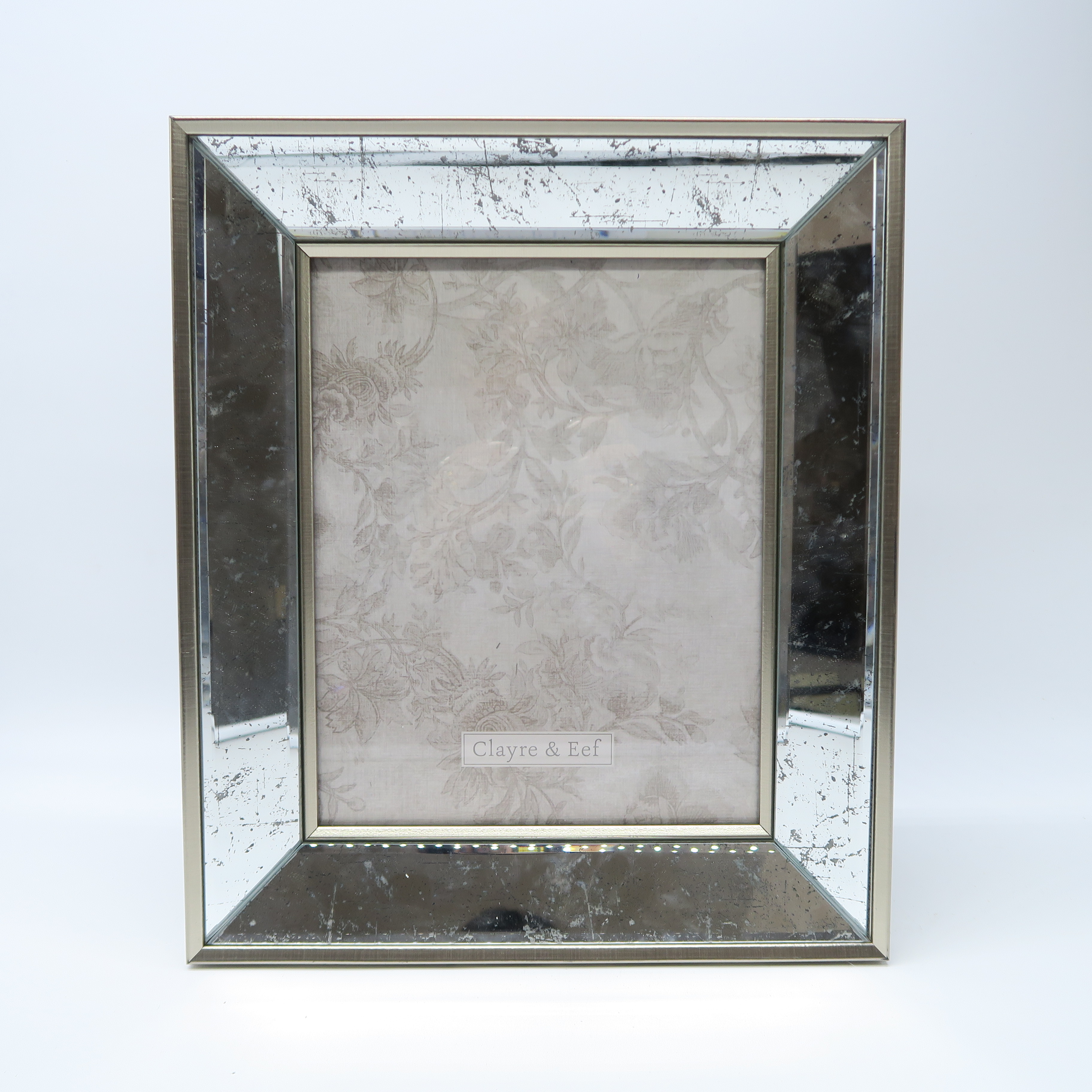 cadre argenté et miroir effet vieilli 'clayer & eef'