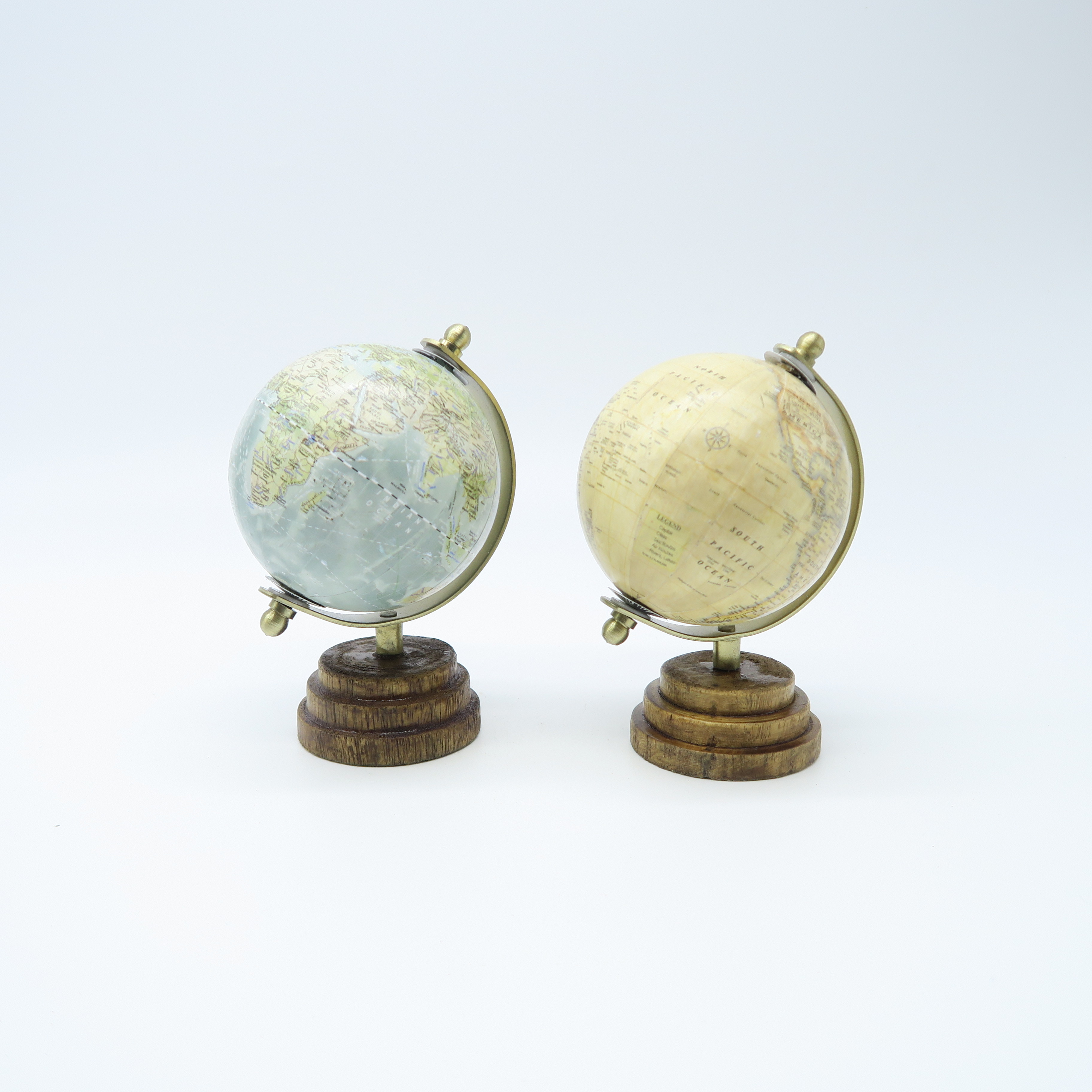mini globe terrestre (divers)