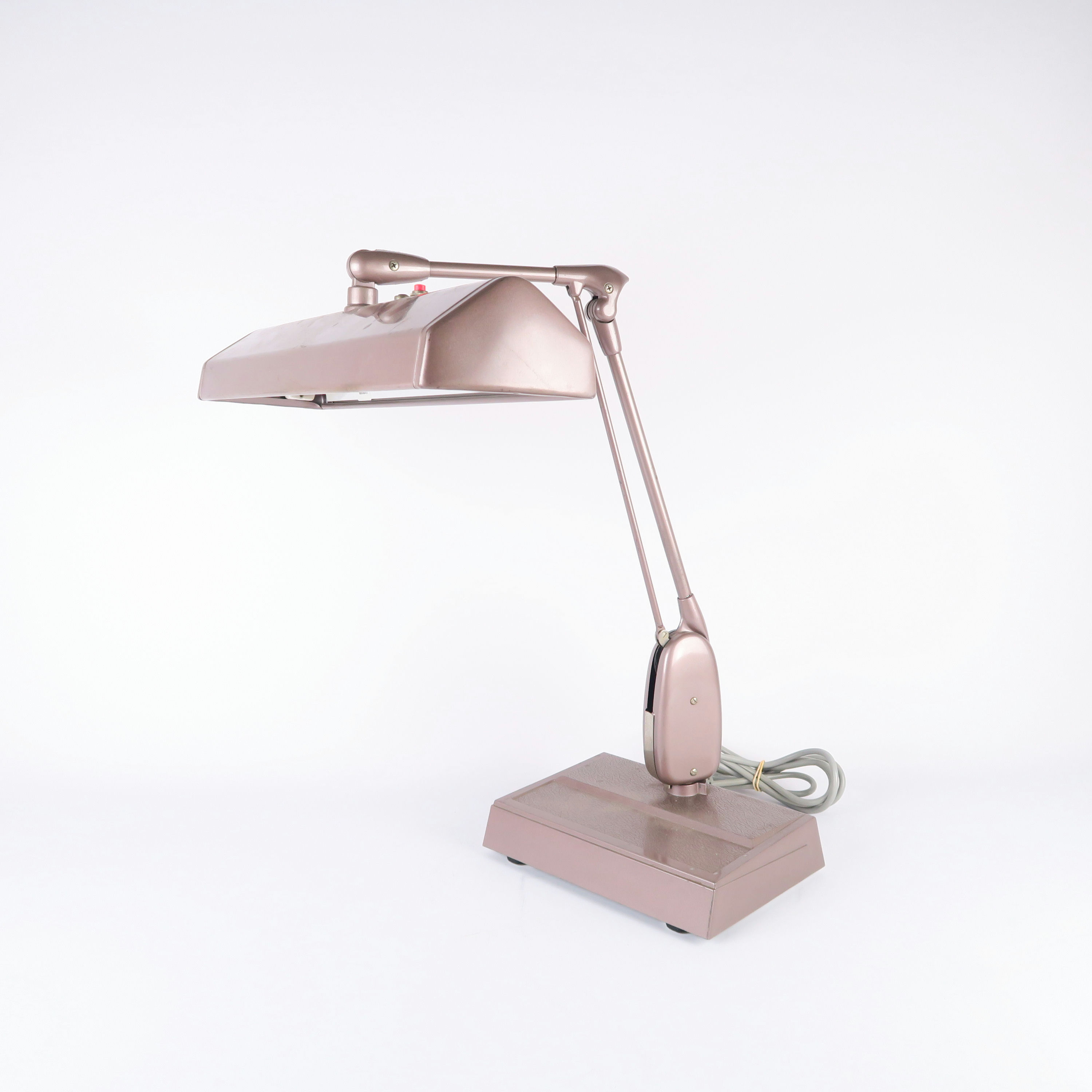 grande lampe de bureau en métal cuivré