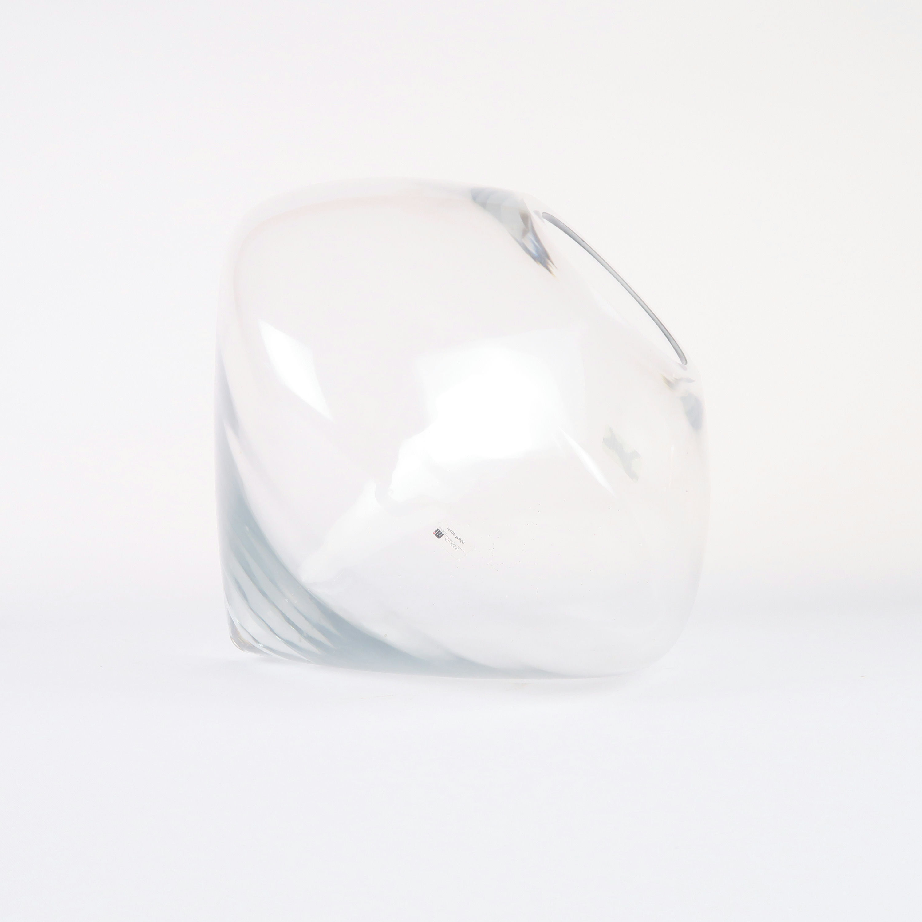 vase en verre transparent pointu 