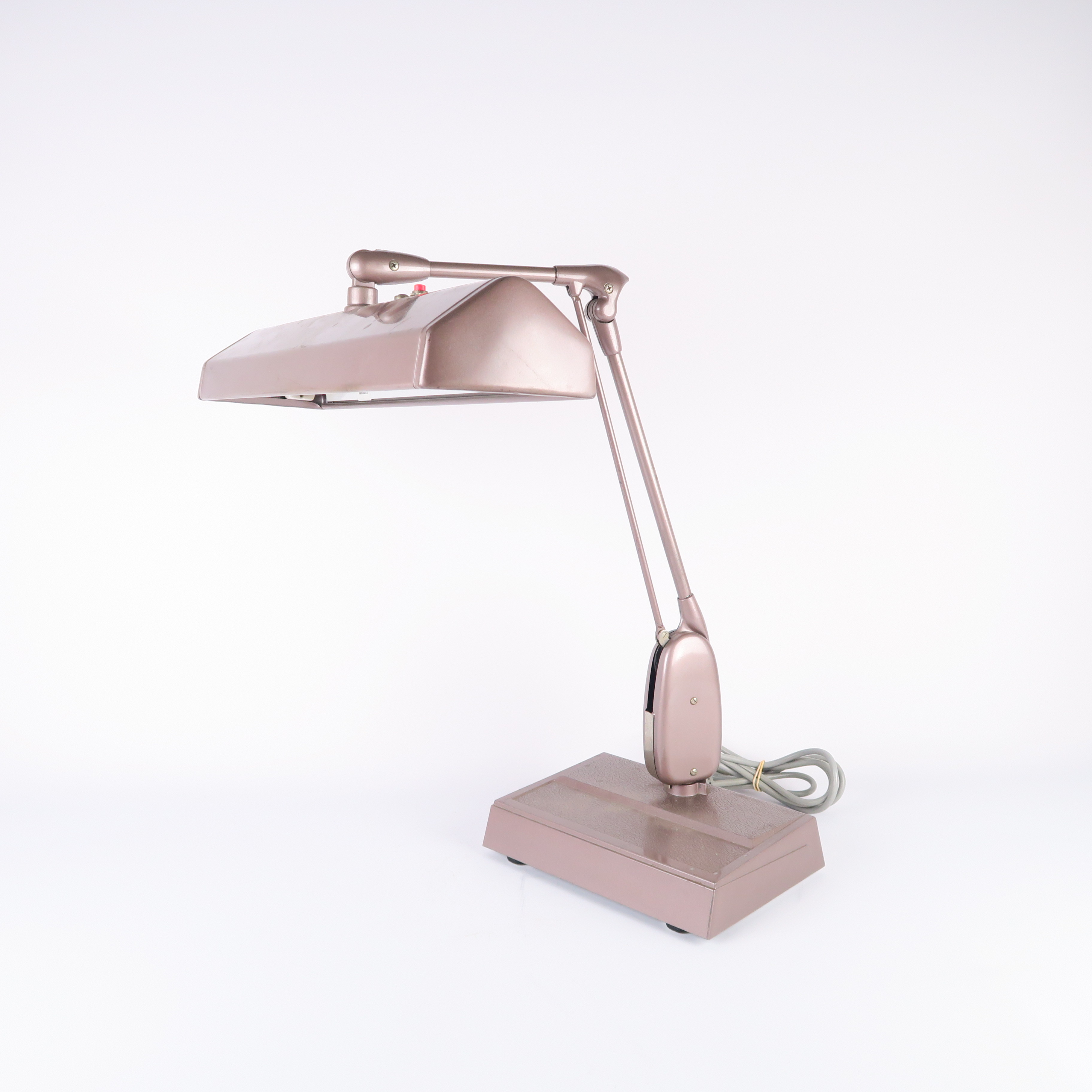 grande lampe de bureau en métal cuivré