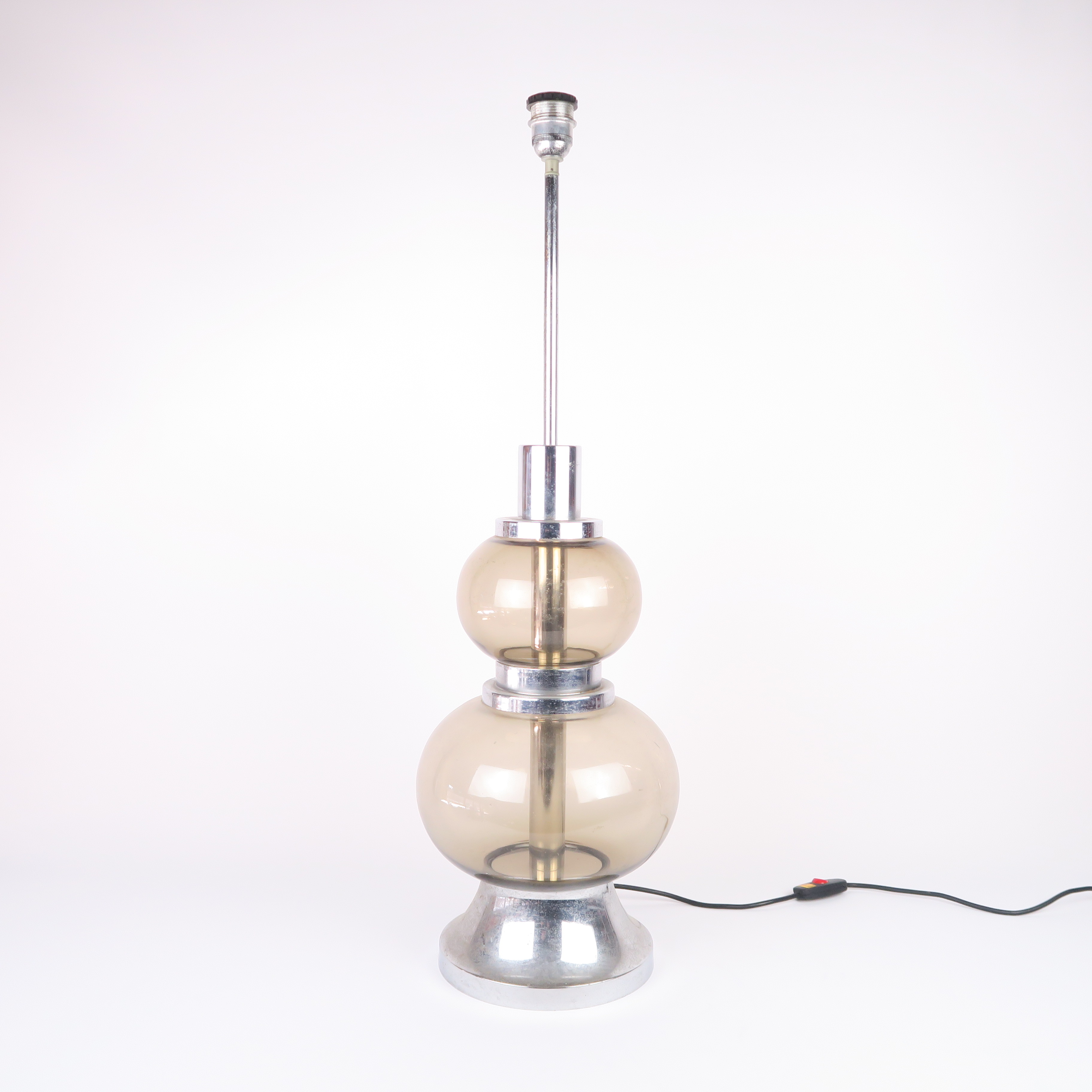 lampe en verre fumé et chromé