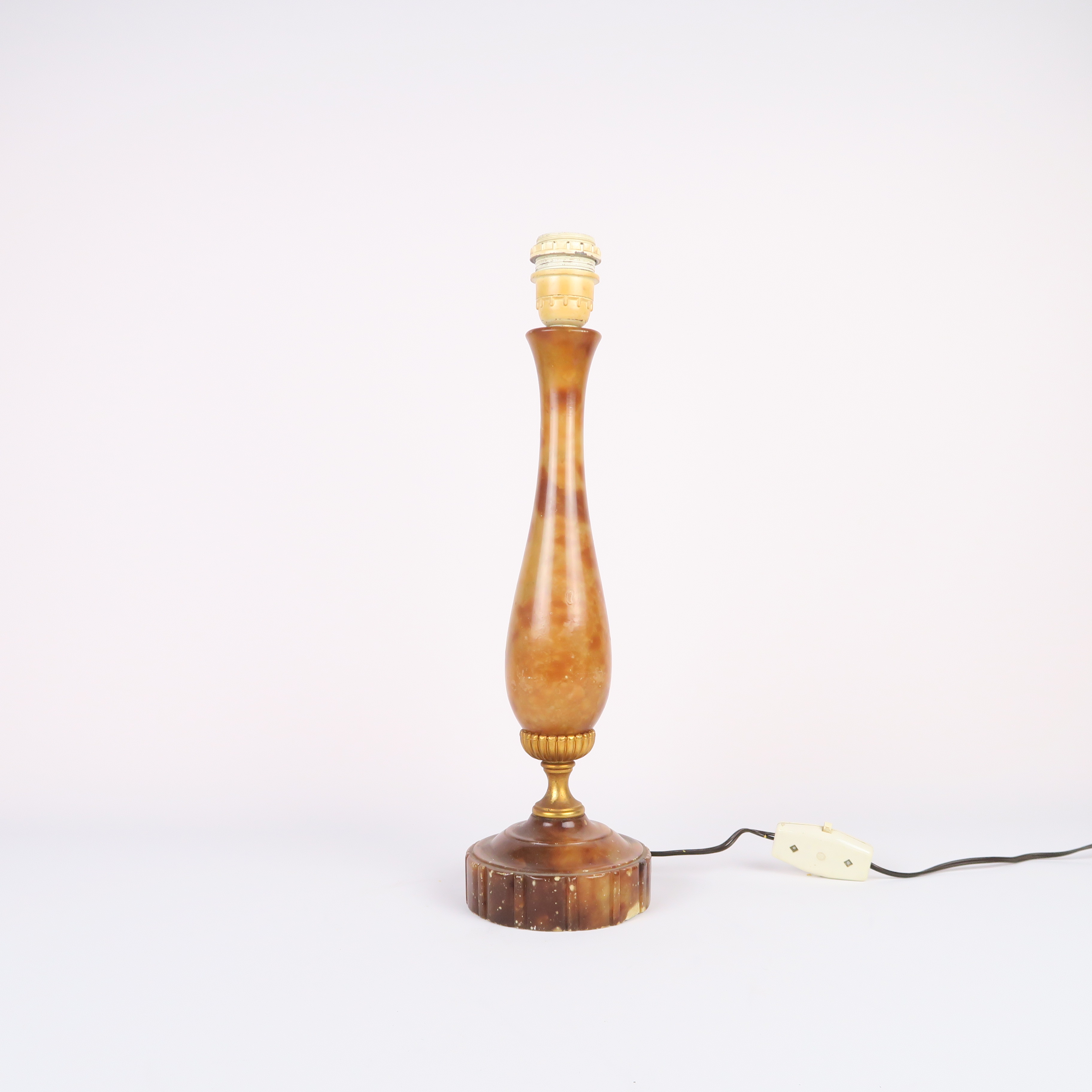 pied de lampe en albâtre 