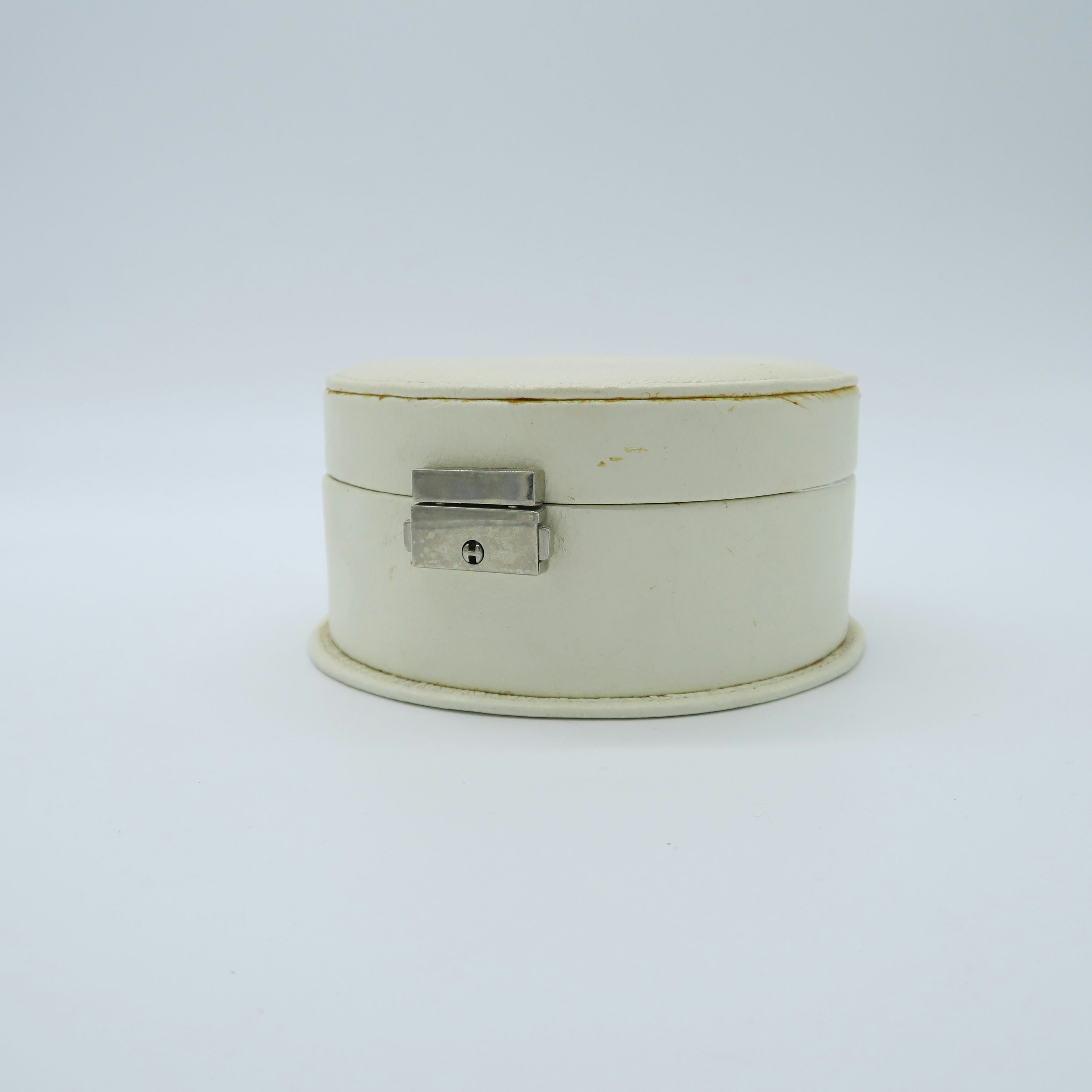 boîte à bijoux en cuir blanc