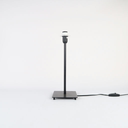 pied de lampe noir
