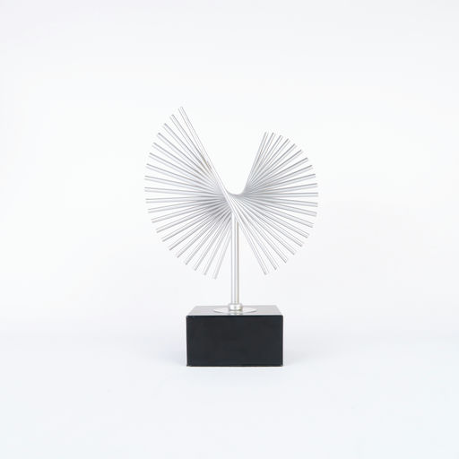 sculpture contemporaine en métal