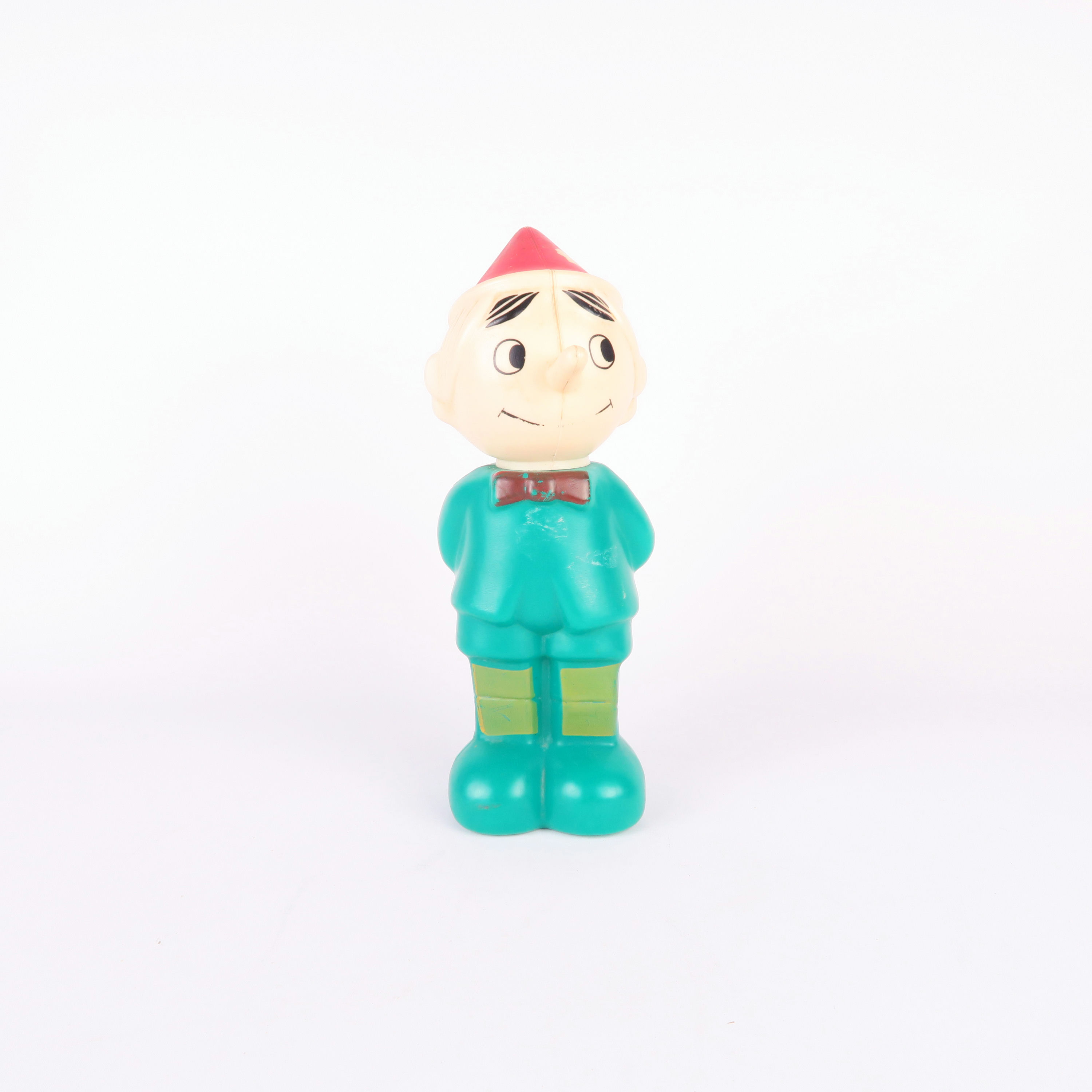 statuette en plastique pinocchio