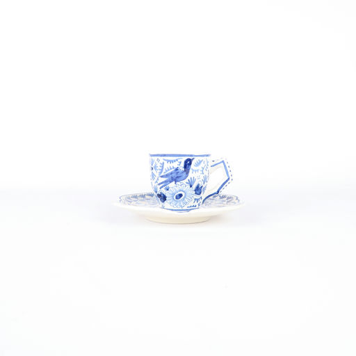 tasse et sous-tasse motif floral blanc et bleu