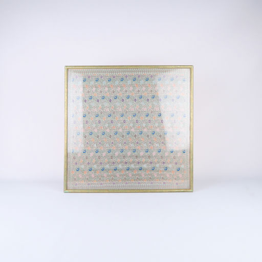cadre doré et tapisserie encadrée