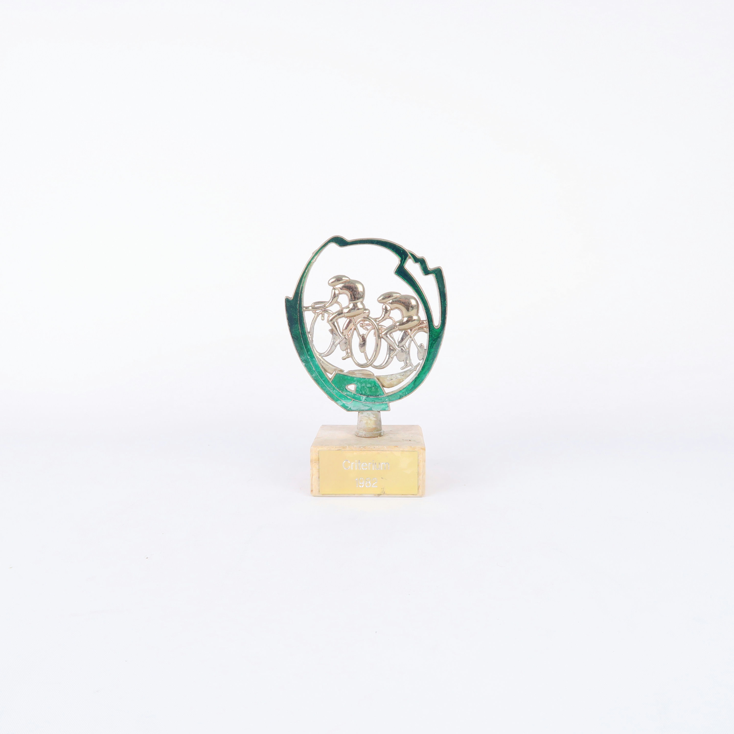 petit trophée de cyclisme vert et argenté 