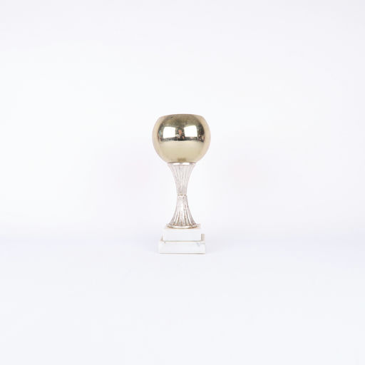 coupe dorée et pied argenté avec socle en marbre