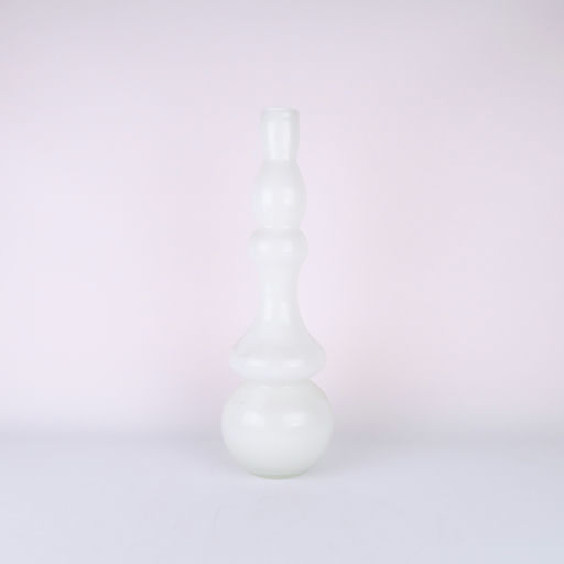 vase en verre blanc de forme organique