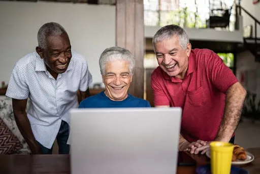 5 Practical Benefits of Online Community Management Software