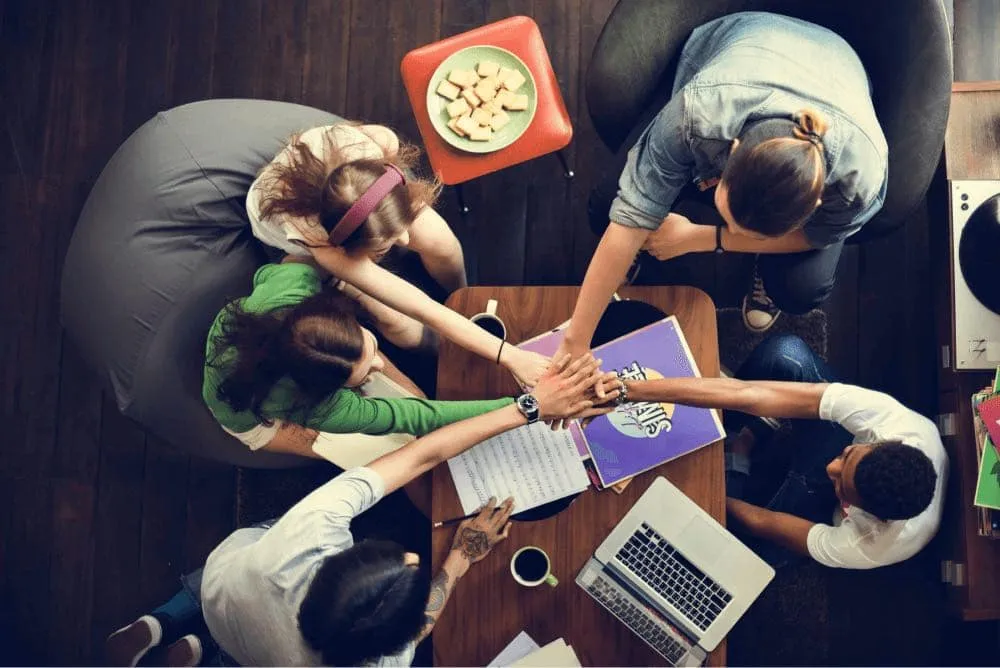 Breaking Down Silos in Alumni Organizations