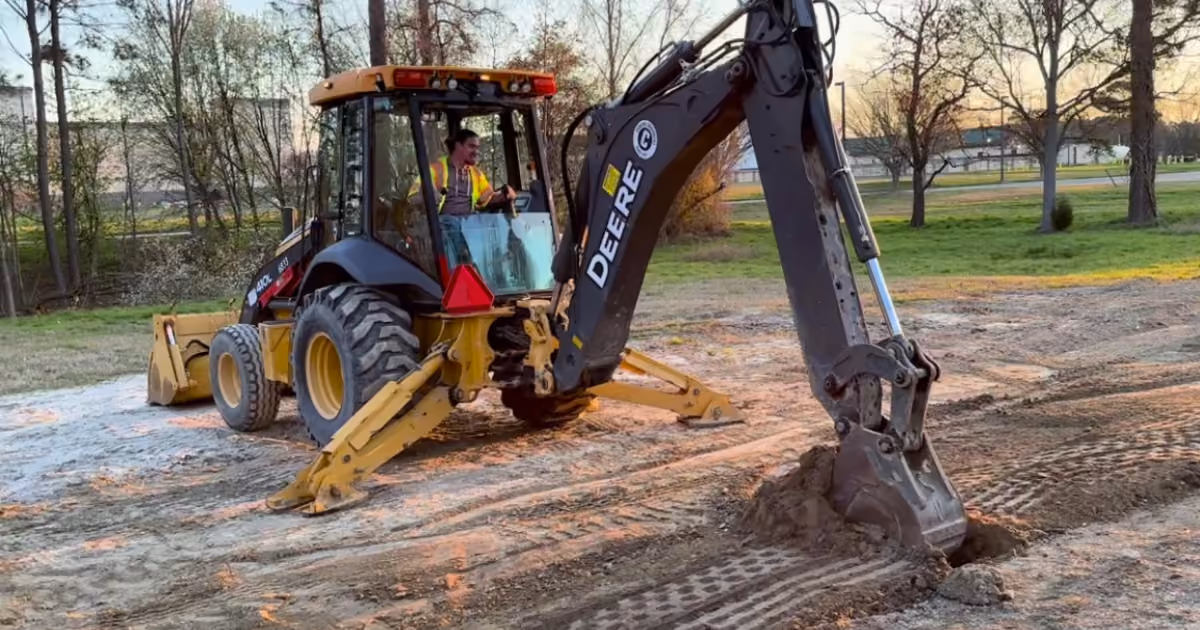 Video thumbnail with "High-strength warning tape" written next to an excavator digging into the ground.