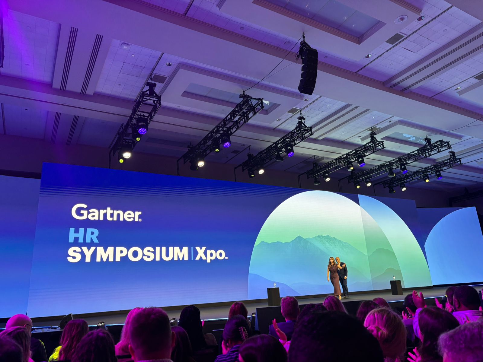 Como a IA vai transformar o trabalho e a função do RH? Insights do Gartner HR Symposium 2025